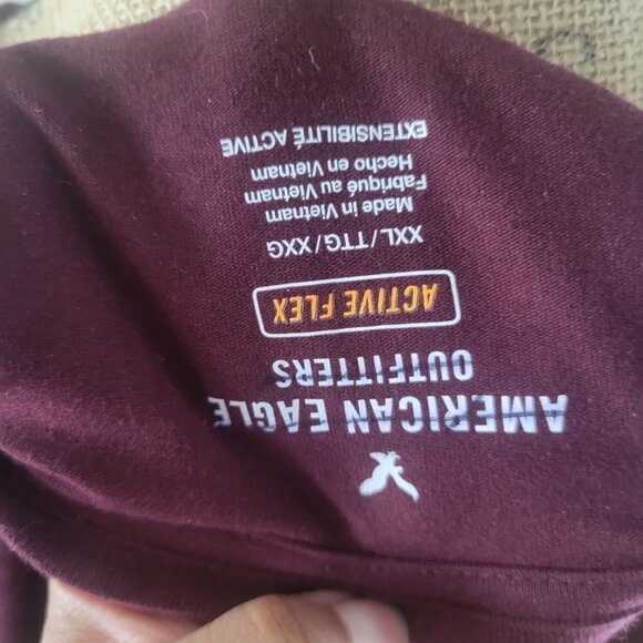 Mens Pre-Owned Maroon XXL American Eagle Outfitters Active Flex Shirt - Picture 4 of 4